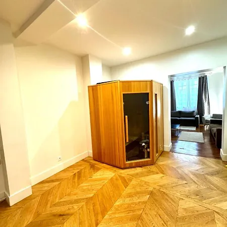 Auteuil 16 Apartment