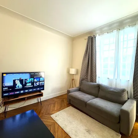 Auteuil 16 Apartment