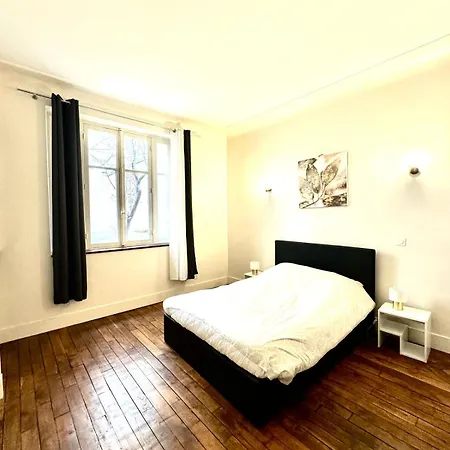 Auteuil 16 Apartment